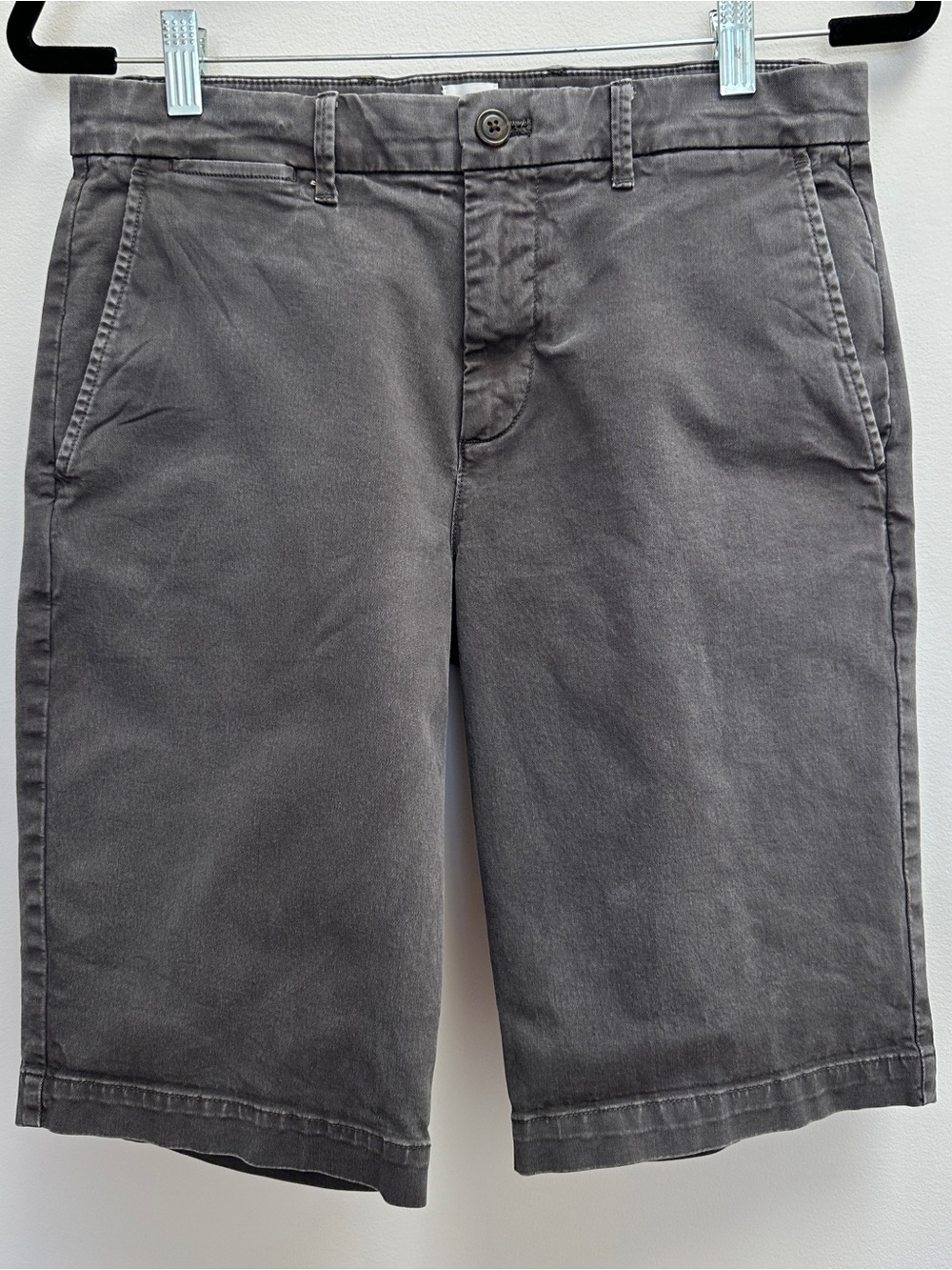 Gap Men's Flat-Front Chino Shorts – Charcoal Gray